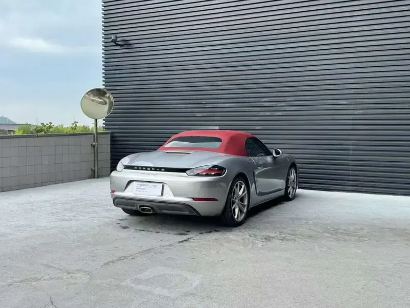 2023 Porsche 718 Spyder с пробегом 16 000 км