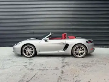 2023 Porsche 718 Spyder с пробегом 16 000 км
