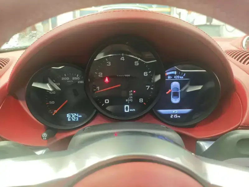 2023 Porsche 718 Spyder с пробегом 16 000 км