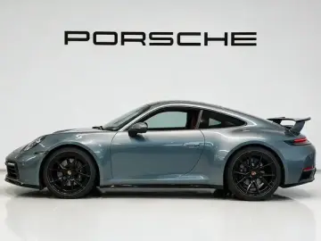 2025 Porsche 911 с пробегом 9 400 км
