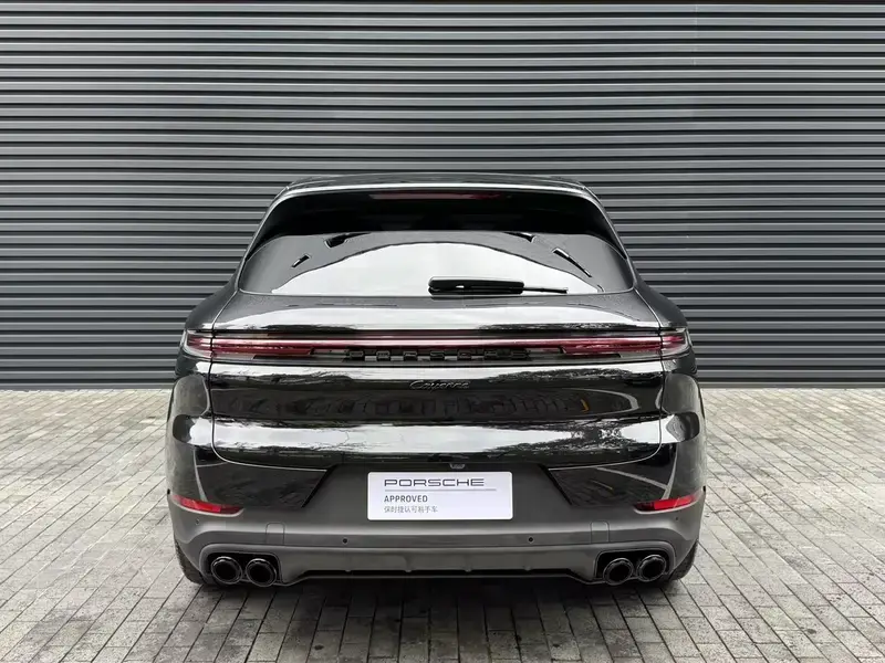 2025 Porsche Cayenne с пробегом 14 200 км