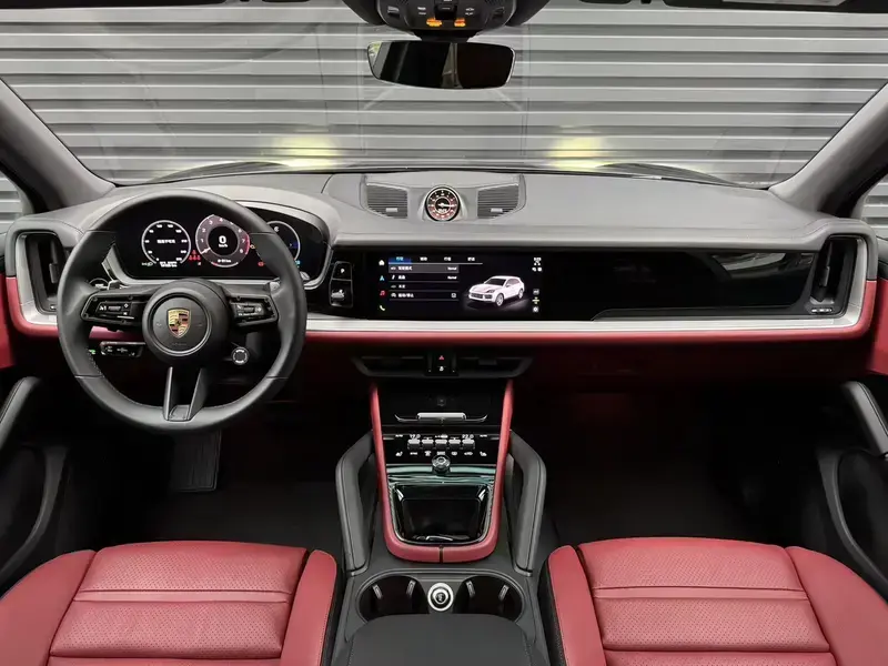 2025 Porsche Cayenne с пробегом 14 200 км