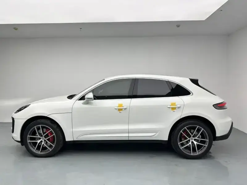 2023 Porsche Macan с пробегом 71 000 км