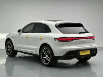 2023 Porsche Macan с пробегом 71 000 км