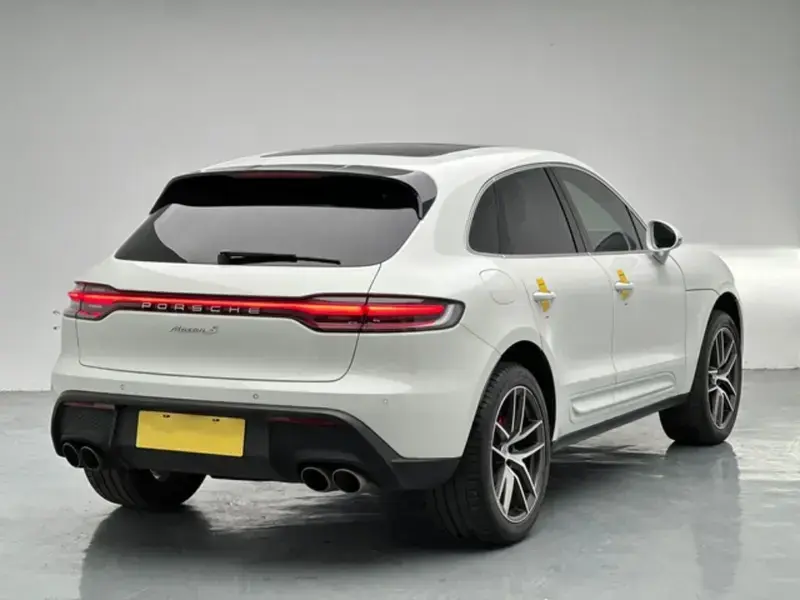 2023 Porsche Macan с пробегом 71 000 км