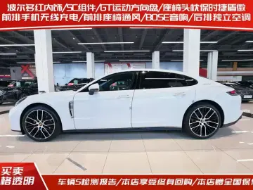 2023 Porsche Panamera с пробегом 16 000 км