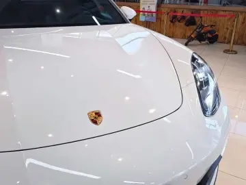 2023 Porsche Panamera с пробегом 16 000 км