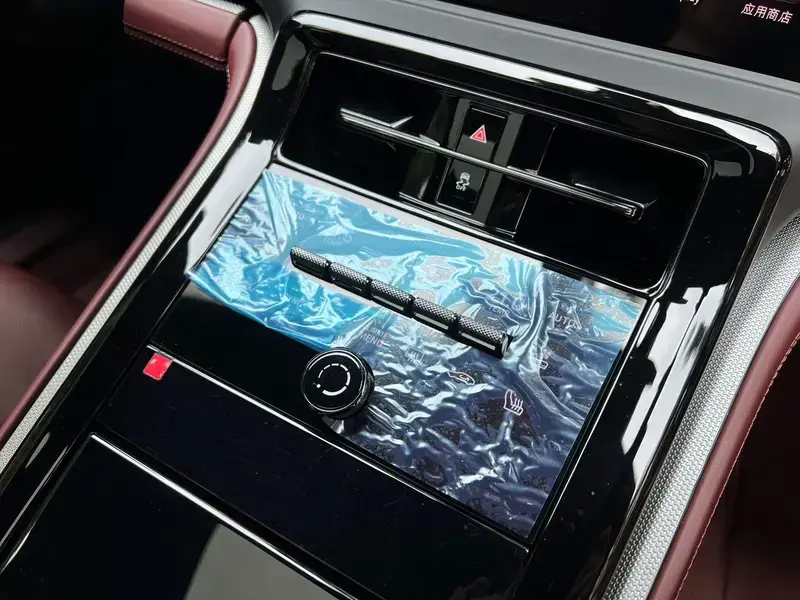 2025 Porsche Panamera с пробегом 6 000 км