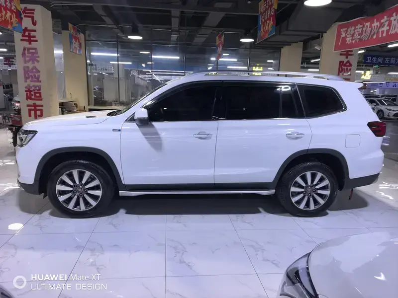 2018 Roewe RX8 с пробегом 80 000 км