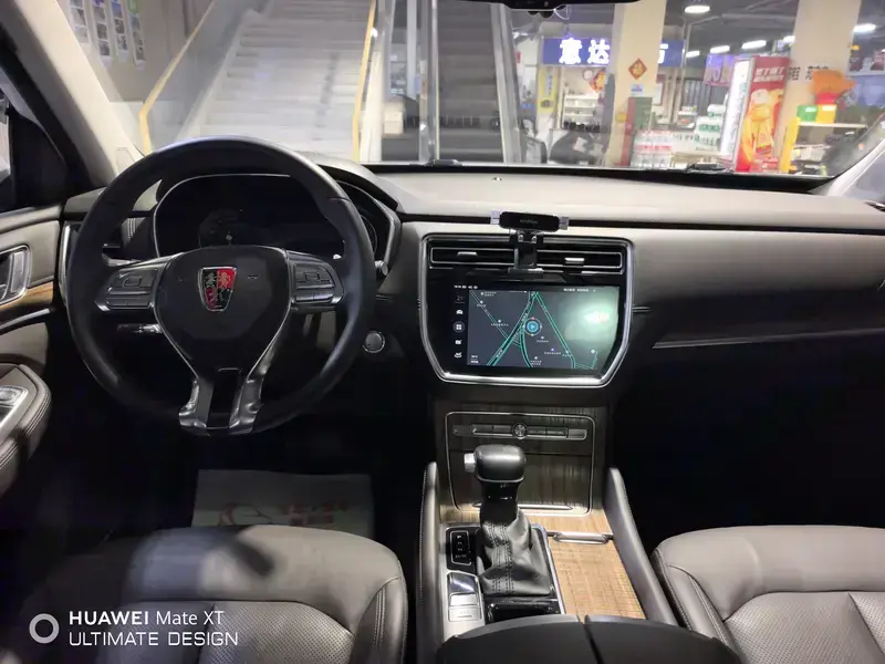 2018 Roewe RX8 с пробегом 80 000 км