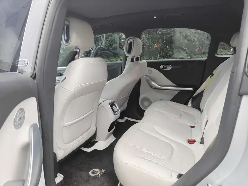 2023 Smart #1 с пробегом 37 000 км