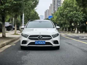 2022 Mercedes-Benz A-Класс с пробегом 35 000 км