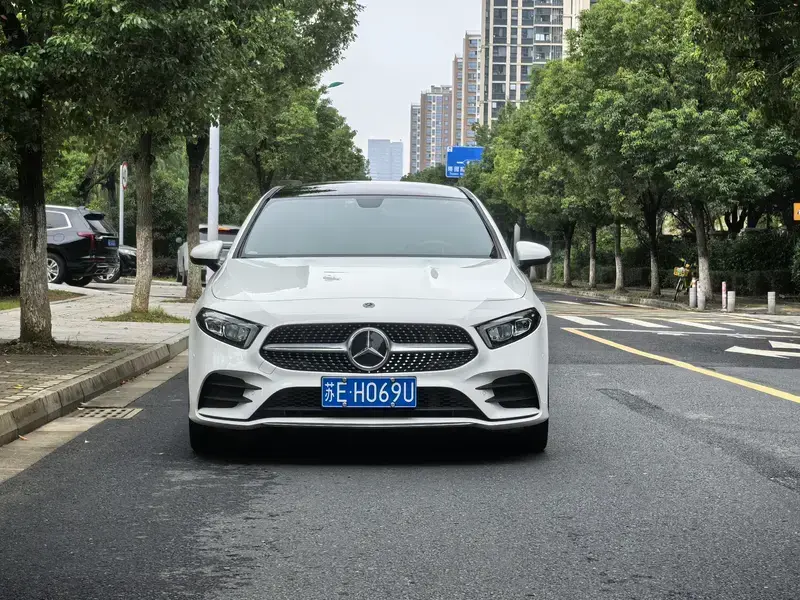 2022 Mercedes-Benz A-Класс с пробегом 35 000 км