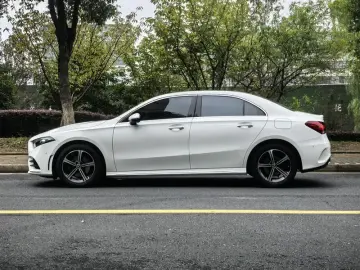 2022 Mercedes-Benz A-Класс с пробегом 35 000 км