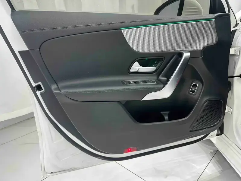 2022 Mercedes-Benz A-Класс с пробегом 75 400 км
