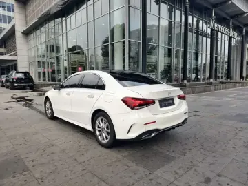 2022 Mercedes-Benz A-Класс с пробегом 35 500 км