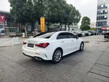 2022 Mercedes-Benz A-Класс с пробегом 35 500 км