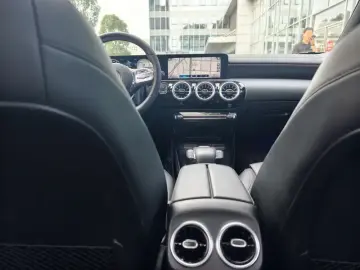 2022 Mercedes-Benz A-Класс с пробегом 35 500 км