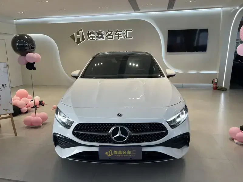 2023 Mercedes-Benz A-Класс с пробегом 42 000 км