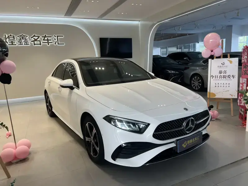 2023 Mercedes-Benz A-Класс с пробегом 42 000 км