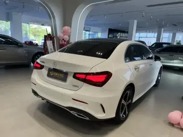 2023 Mercedes-Benz A-Класс с пробегом 42 000 км