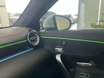 2023 Mercedes-Benz A-Класс с пробегом 42 000 км