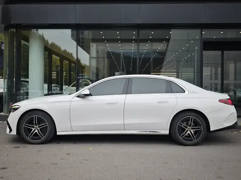 2024 Mercedes-Benz E-Класс с пробегом 44 000 км