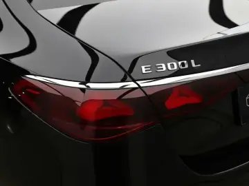 2025 Mercedes-Benz E-Класс с пробегом 9 000 км