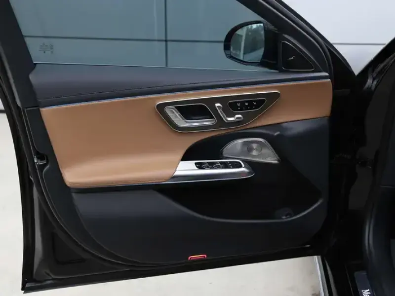 2025 Mercedes-Benz E-Класс с пробегом 9 000 км