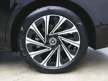 2025 Mercedes-Benz E-Класс с пробегом 27 000 км