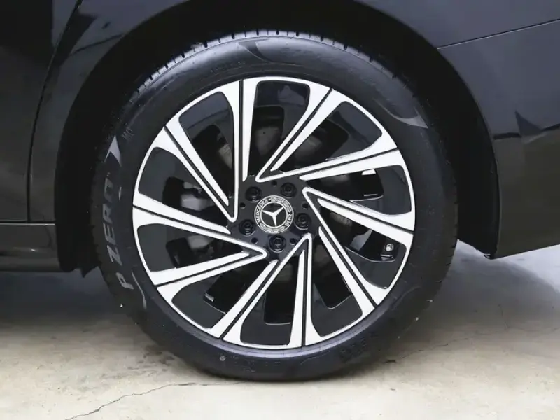 2025 Mercedes-Benz E-Класс с пробегом 27 000 км