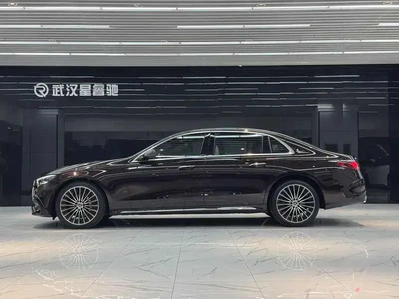 2024 Mercedes-Benz E-Класс с пробегом 6 000 км