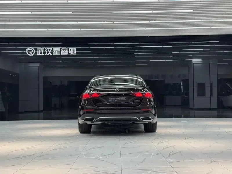 2024 Mercedes-Benz E-Класс с пробегом 6 000 км