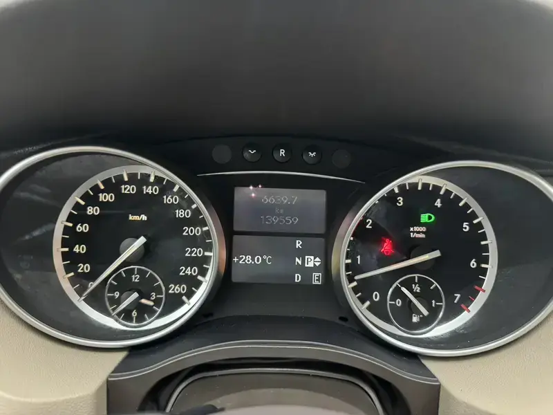 2017 Mercedes-Benz R-Класс с пробегом 139 000 км