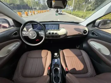 2023 Wuling Binguo с пробегом 38 000 км