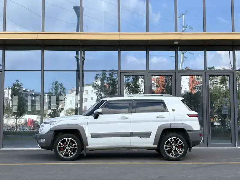 2016 BAIC Beijing Offroad BJ20 с пробегом 56 000 км