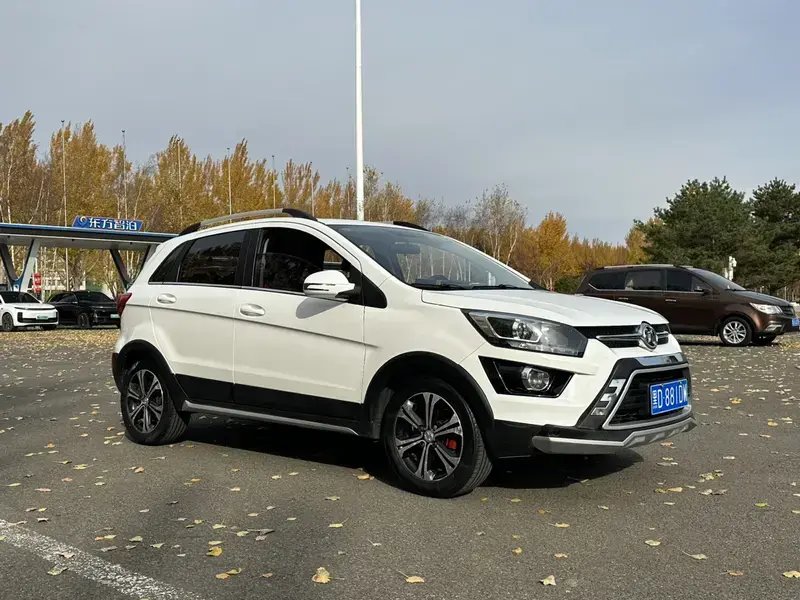 2015 BAIC Senova X25 с пробегом 50 000 км