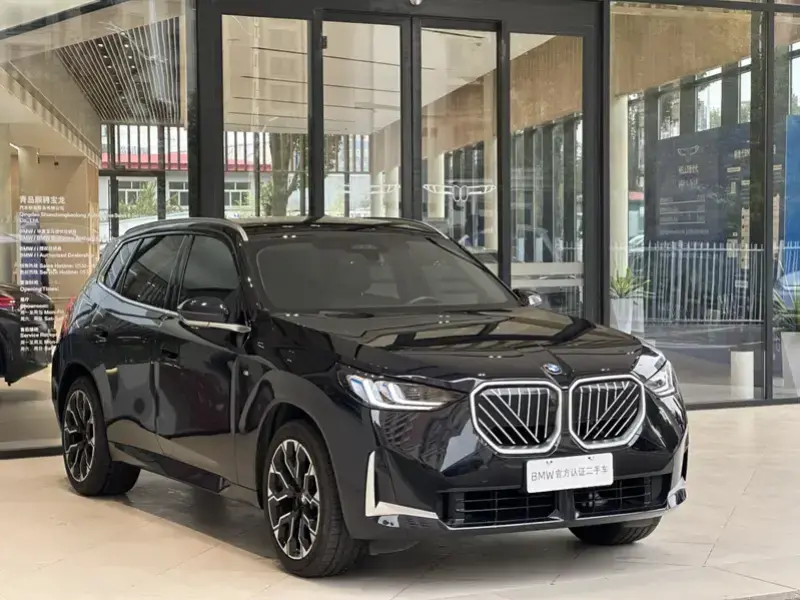 2025 BMW X3 M40i с пробегом 18 000 км