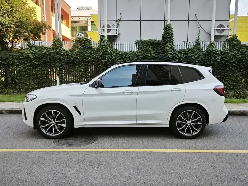 2022 BMW X3 M40i с пробегом 24 000 км