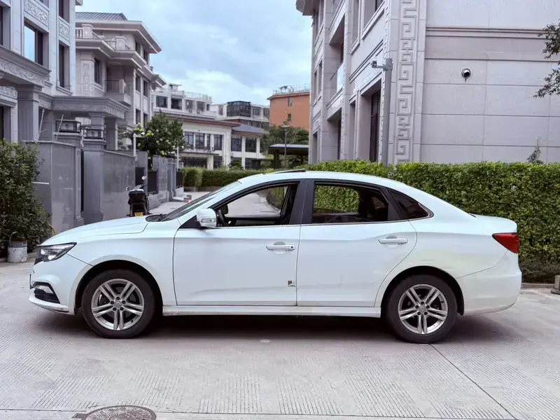 2016 Bestune B30 с пробегом 140 000 км