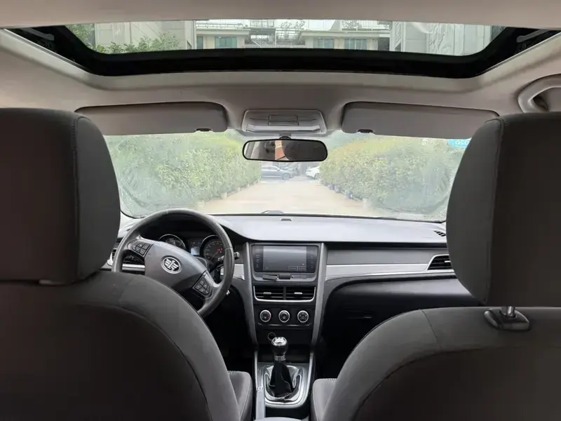 2016 Bestune B30 с пробегом 140 000 км