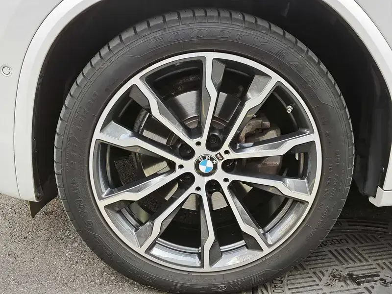 2022 BMW X3 M40i с пробегом 24 000 км