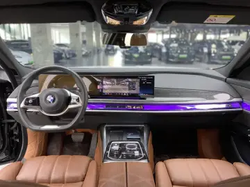 2023 BMW M760Le с пробегом 47 000 км