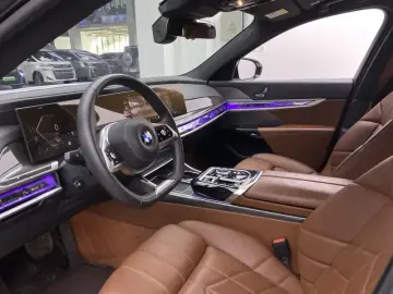 2023 BMW M760Le с пробегом 47 000 км