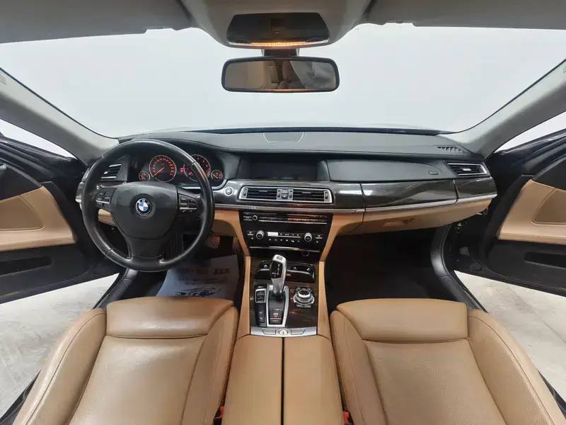 2009 BMW M760Le с пробегом 152 700 км