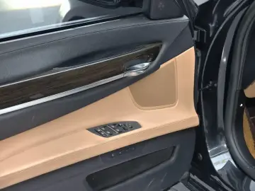2011 BMW M760Le с пробегом 159 000 км