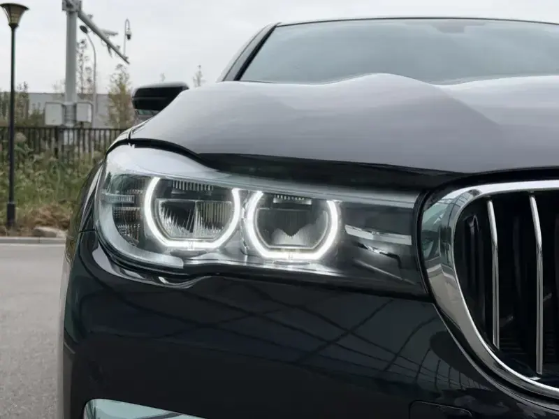 2018 BMW M760Le с пробегом 24 000 км