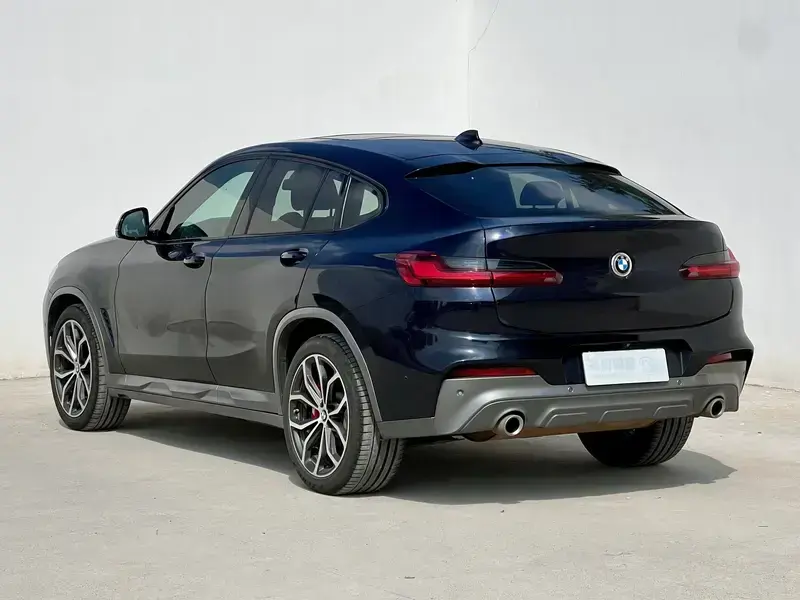 2020 BMW X4 M40i с пробегом 108 000 км