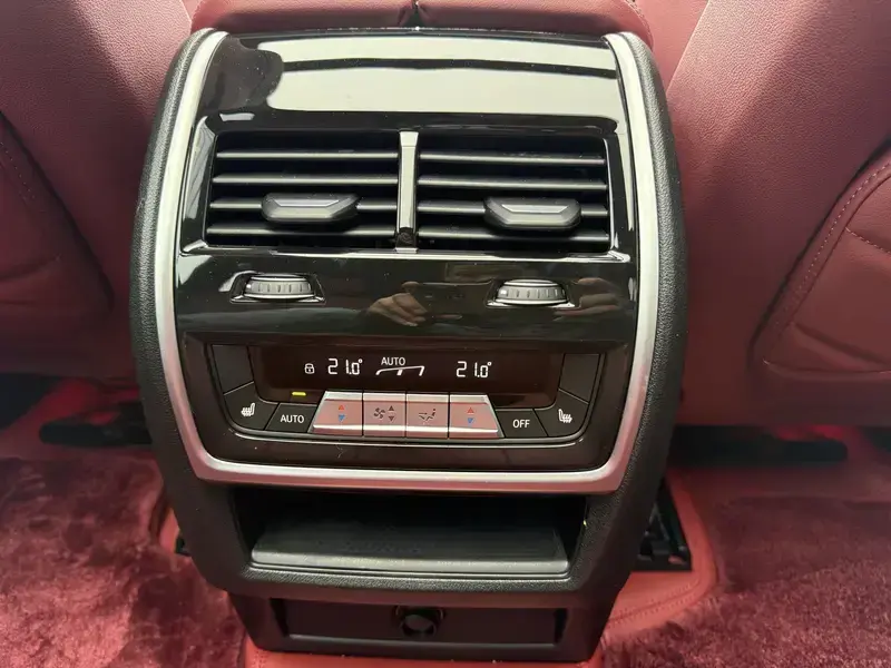 2026 BMW X5 New Energy(Imported) с пробегом 16 000 км