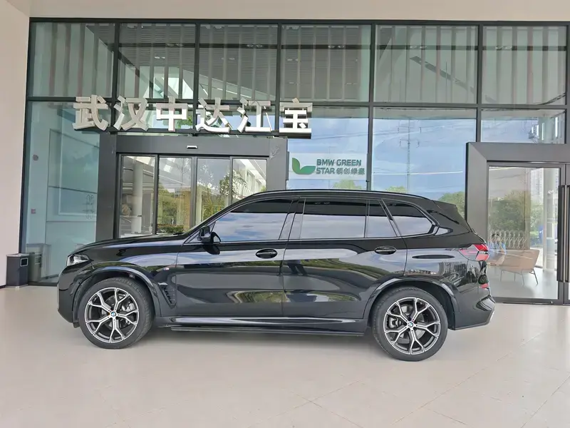 2025 BMW X5 New Energy(Imported) с пробегом 23 000 км